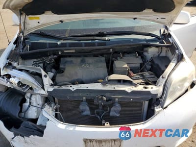 Zdjęcie 12 z 13 samochodu: 2012 TOYOTA SIENNA XLE 8-PASSENGER VIN:5TDYK3DC5CS265727 - miniatura