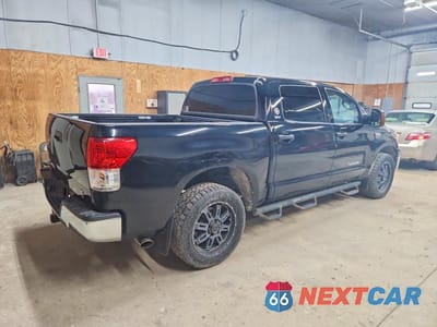 Trzecie zdjęcie samochodu z tyłu: 2012 TOYOTA TUNDRA CREWMAX SR5 VIN:5TFEY5F15CX132081 - miniatura