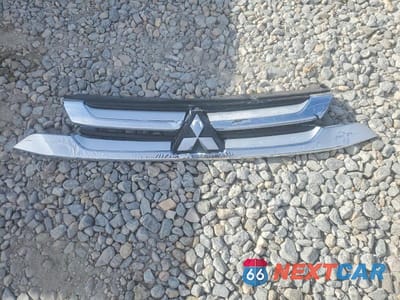 Zdjęcie 13 z 14 samochodu: 2017 MITSUBISHI OUTLANDER SE VIN:JA4AZ3A3XHZ006569 - miniatura