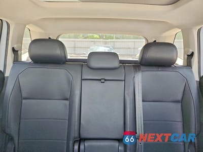 Zdjęcie 10 z 13 samochodu: 2019 VOLKSWAGEN TIGUAN SE VIN:3VV3B7AX4KM023049 - miniatura