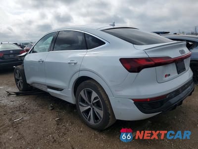 Drugie zdjęcie samochodu z przodu: 2024 AUDI Q8 E-TRON SPORTBACK PREMIUM PLUS VIN:WA1CAAGE0RB007771 - miniatura