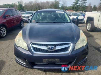 Piąte zdjęcie samochodu w środku: 2010 SUBARU LEGACY 2.5I PREMIUM VIN:4S3BMBC61A3237220 - miniatura