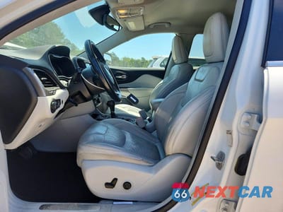 Zdjęcie 7 z 13 samochodu: 2020 JEEP CHEROKEE LIMITED VIN:1C4PJLDB1LD610253 - miniatura