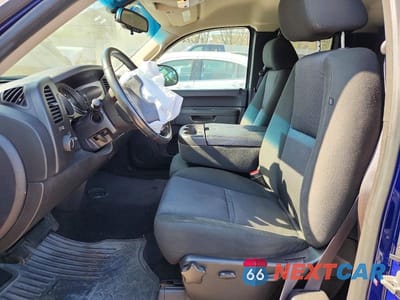 Zdjęcie 7 z 12 samochodu: 2013 CHEVROLET SILVERADO K1500 LT VIN:1GCRKSE7XDZ148869 - miniatura