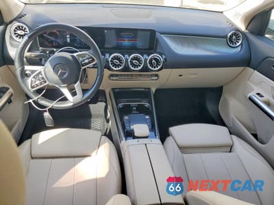Zdjęcie 8 z 12 samochodu: 2021 MERCEDES-BENZ GLA 250 VIN:W1N4N4GB6MJ145232 - miniatura