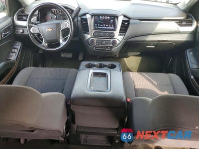 Zdjęcie 8 z 12 samochodu: 2017 CHEVROLET SUBURBAN C1500 LS VIN:1GNSCGEC7HR341034 - miniatura