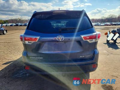 Zdjęcie 6 z 14 samochodu: 2015 TOYOTA HIGHLANDER XLE VIN:5TDJKRFH4FS079663 - miniatura