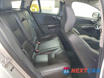 Zdjęcie 10 z 12 samochodu: 2015 VOLVO V60 PREMIER VIN:YV140MEK1F1255062 - miniatura