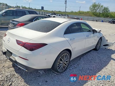 Trzecie zdjęcie samochodu z tyłu: 2026 MERCEDES-BENZ CLA 250 VIN:W1K5J4GB3TN565034 - miniatura