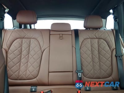 Zdjęcie 10 z 13 samochodu: 2025 BMW X5 XDRIVE50E VIN:5UX43EU04S9X54774 - miniatura