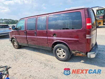 Drugie zdjęcie samochodu z przodu: 2005 CHEVROLET EXPRESS G1500 VIN:1GNFG15T651248177 - miniatura