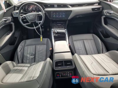 Zdjęcie 8 z 13 samochodu: 2024 AUDI Q8 E-TRON PREMIUM VIN:WA14AAGE9RB061140 - miniatura