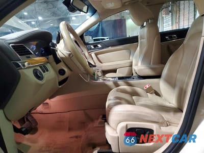 Zdjęcie 7 z 12 samochodu: 2011 LINCOLN MKS VIN:1LNHL9DR9BG615305 - miniatura