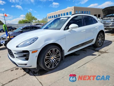 2017 PORSCHE MACAN TURBO WP1AF2A54HLB60822 - główne zdjęcie licytacji z USA - miniatura