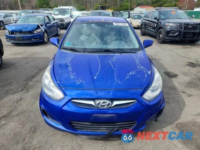 Piąte zdjęcie samochodu w środku: 2013 HYUNDAI ACCENT GLS VIN:KMHCT4AE9DU332583 - miniatura