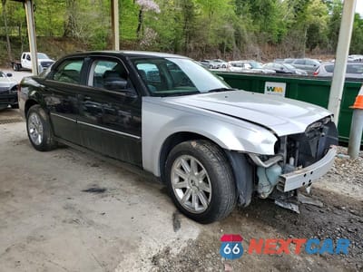 Czwarte zdjęcie samochodu z boku: 2007 CHRYSLER 300 TOURING VIN:2C3KK53G27H790307 - miniatura