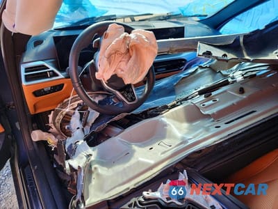 Zdjęcie 8 z 12 samochodu: 2025 BMW 430XI VIN:WBA63DA01SCT81184 - miniatura