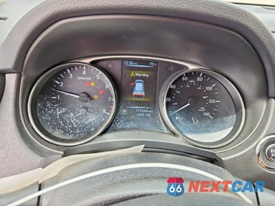 Zdjęcie 9 z 13 samochodu: 2015 NISSAN ROGUE SV VIN:KNMAT2MV9FP501143 - miniatura