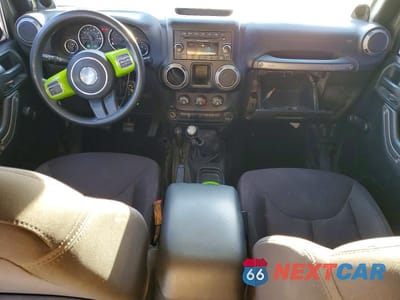 Zdjęcie 8 z 11 samochodu: 2014 JEEP WRANGLER UNLIMITED SPORT VIN:1C4BJWDGXEL298269 - miniatura