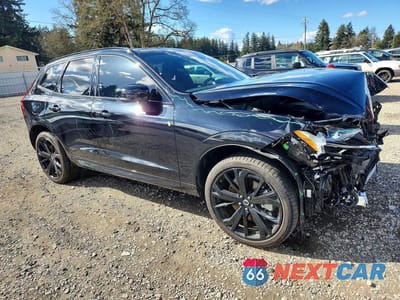 Czwarte zdjęcie samochodu z boku: 2024 VOLVO XC60 ULTIMATE VIN:YV4H60DJ4R1907827 - miniatura