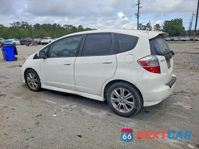 Drugie zdjęcie samochodu z przodu: 2010 HONDA FIT SPORT VIN:JHMGE8H4XAC030241 - miniatura