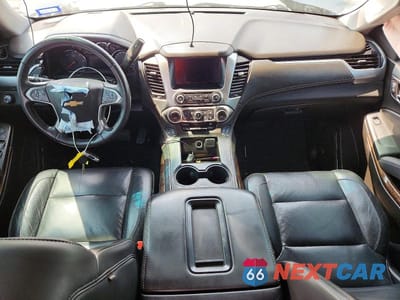 Zdjęcie 8 z 12 samochodu: 2020 CHEVROLET SUBURBAN C1500 LT VIN:1GNSCHKC3LR120145 - miniatura