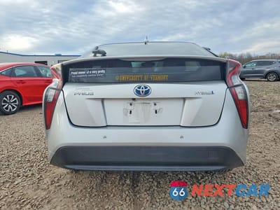 Zdjęcie 6 z 12 samochodu: 2016 TOYOTA PRIUS FOUR VIN:JTDKARFU6G3507093 - miniatura