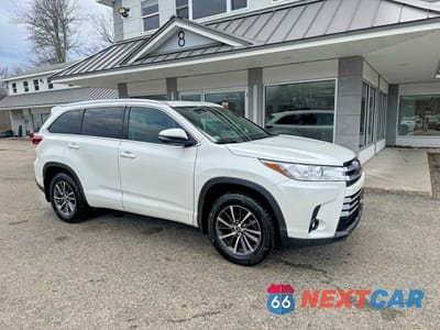 2018 TOYOTA HIGHLANDER XLE 5TDJZRFH7JS537362 - główne zdjęcie licytacji z USA - miniatura