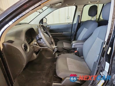 Zdjęcie 7 z 13 samochodu: 2010 JEEP COMPASS SPORT VIN:1J4NF1FB7AD675836 - miniatura