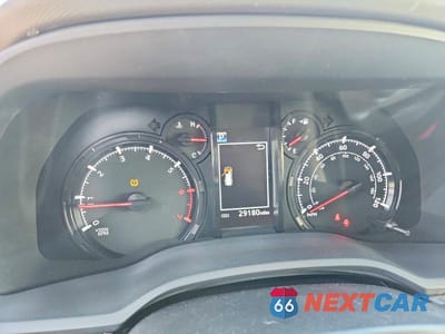 Zdjęcie 9 z 13 samochodu: 2024 TOYOTA 4RUNNER SR5 VIN:JTEMU5JR6R6260652 - miniatura