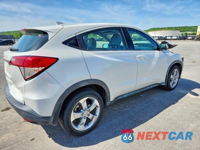 Trzecie zdjęcie samochodu z tyłu: 2019 HONDA HR-V LX VIN:3CZRU5H3XKM702327 - miniatura