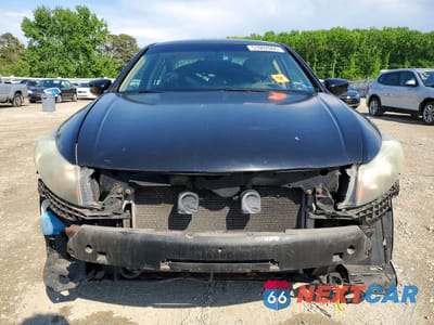 Piąte zdjęcie samochodu w środku: 2010 HONDA ACCORD LX VIN:1HGCP2F3XAA087084 - miniatura