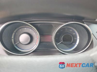 Zdjęcie 9 z 12 samochodu: 2011 HYUNDAI SONATA VIN:5NPEB4AC6BH045191 - miniatura