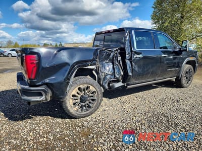 Trzecie zdjęcie samochodu z tyłu: 2025 GMC SIERRA K2500 DENALI VIN:1GT4UREY1SF213919 - miniatura