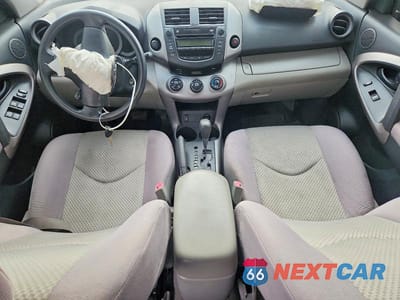 Zdjęcie 8 z 13 samochodu: 2007 TOYOTA RAV4 BASE VIN:JTMZK33V876006713 - miniatura