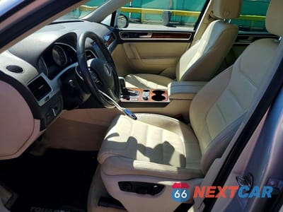 Zdjęcie 7 z 13 samochodu: 2011 VOLKSWAGEN TOUAREG V6 VIN:WVGFF9BP3BD004929 - miniatura