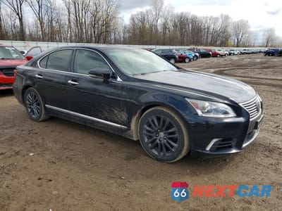 Czwarte zdjęcie samochodu z boku: 2017 LEXUS LS 460 BASE VIN:JTHCL5EF9H5028777 - miniatura