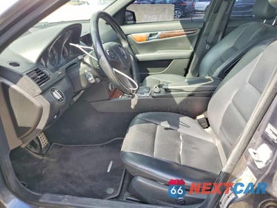 Zdjęcie 7 z 11 samochodu: 2010 MERCEDES-BENZ C 300 4MATIC VIN:WDDGF8BB7AF456575 - miniatura