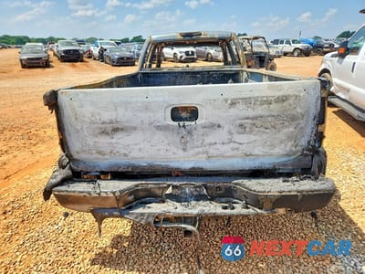 Zdjęcie 6 z 11 samochodu: 2001 CHEVROLET SILVERADO C3500 VIN:1GCJC33171F165561 - miniatura