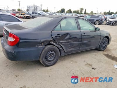 Trzecie zdjęcie samochodu z tyłu: 2004 TOYOTA CAMRY LE VIN:4T1BE32K94U323144 - miniatura