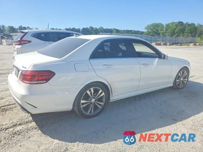 Trzecie zdjęcie samochodu z tyłu: 2016 MERCEDES-BENZ E 350 4MATIC VIN:WDDHF8JB9GB227563 - miniatura