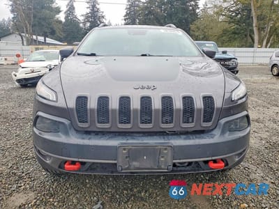 Piąte zdjęcie samochodu w środku: 2018 JEEP CHEROKEE TRAILHAWK VIN:1C4PJMBX8JD501614 - miniatura