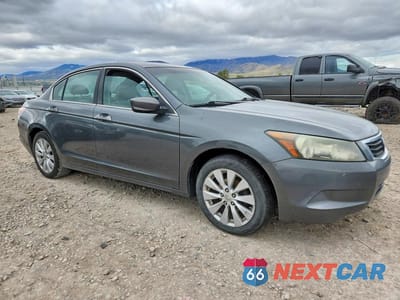 Czwarte zdjęcie samochodu z boku: 2010 HONDA ACCORD LX VIN:1HGCP2F39AA025417 - miniatura