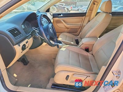 Zdjęcie 7 z 12 samochodu: 2008 VOLKSWAGEN JETTA VIN:3VWRM71KX8M104294 - miniatura