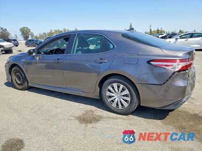 Drugie zdjęcie samochodu z przodu: 2020 TOYOTA CAMRY LE VIN:4T1C31AK5LU525171 - miniatura