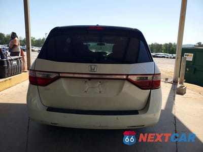 Zdjęcie 6 z 13 samochodu: 2013 HONDA ODYSSEY TOURING VIN:5FNRL5H90DB008959 - miniatura