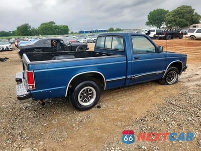 Trzecie zdjęcie samochodu z tyłu: 1992 CHEVROLET S TRUCK S10 VIN:1GCCS14ZXN8189187 - miniatura