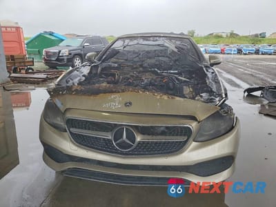 Piąte zdjęcie samochodu w środku: 2018 MERCEDES-BENZ E 400 4MATIC VIN:WDD1K6GB6JF045036 - miniatura