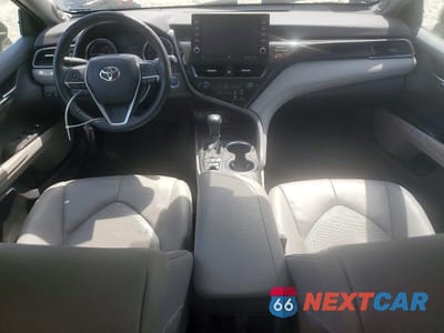 Zdjęcie 8 z 12 samochodu: 2022 TOYOTA CAMRY HYBRID XLE VIN:4T1F31AK3NU586826 - miniatura