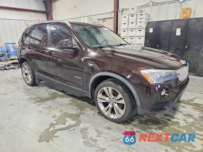 Czwarte zdjęcie samochodu z boku: 2016 BMW X3 XDRIVE28I VIN:5UXWX9C5XG0D76105 - miniatura